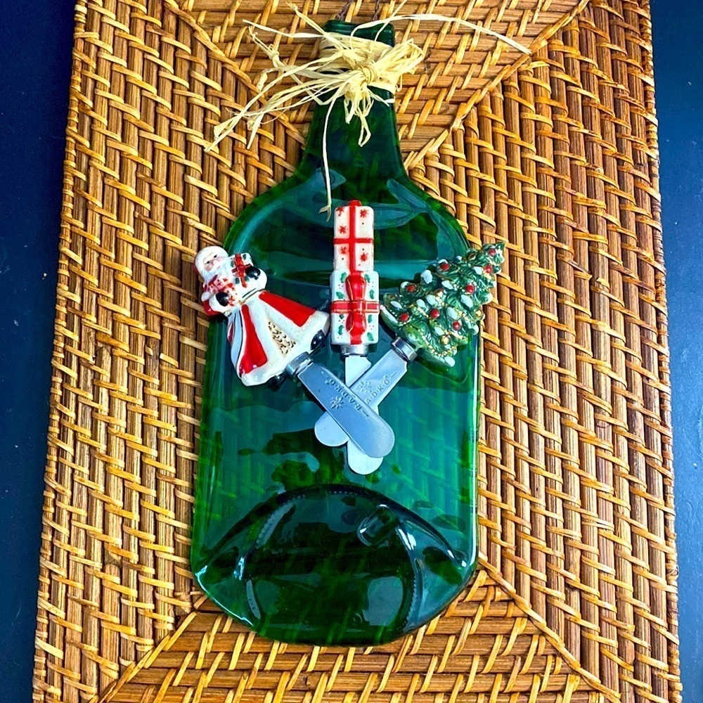 Up-Cycled Green Flattened Wine Bottle Cheese/Cutting Board & 3 Christmas Knives